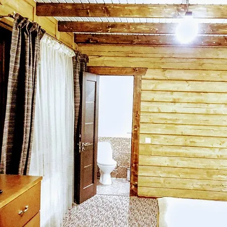 Деревянный коттедж Bober House Микуличин