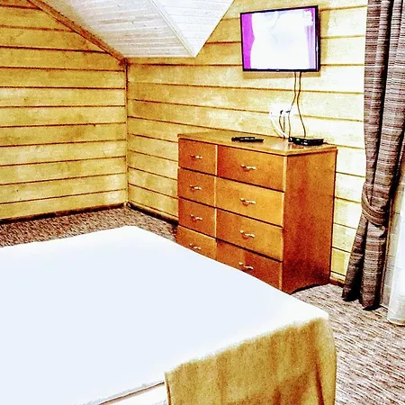 Bober House Деревянный коттедж Микуличин