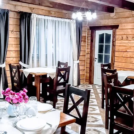 Bober House Деревянный коттедж