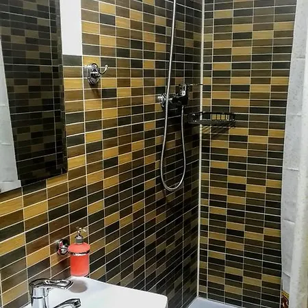 Bober House Деревянный коттедж