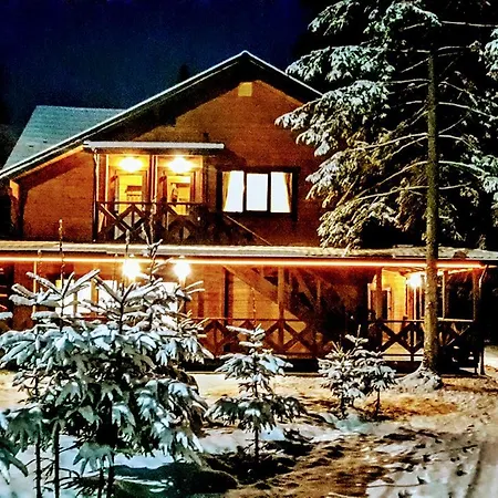 Деревянный коттедж Bober House *