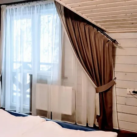 Bober House Микуличин
